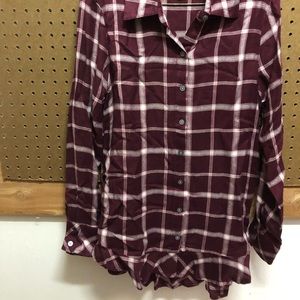 XS plaid button up shirt.